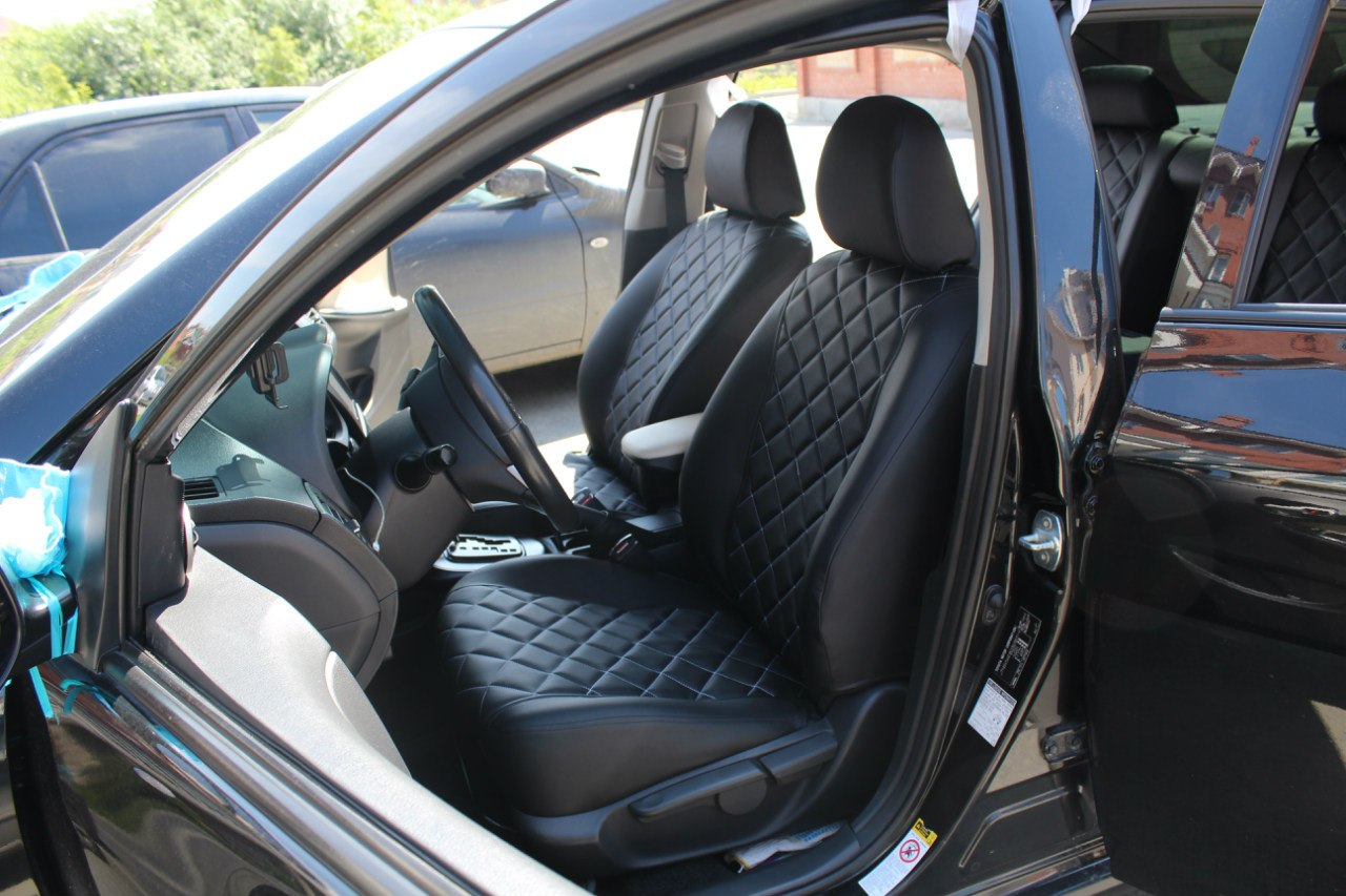 "Орегон РОМБ" VW Polo (2010-н.в.) сплош., седан; черный; экокожа-алькантара Seintex
