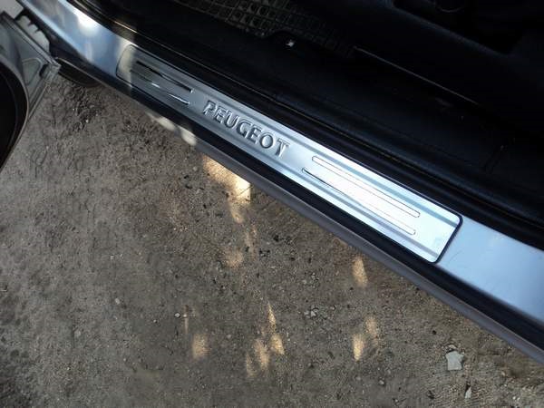 Накладки на пороги PEUGEOT 301 2013~